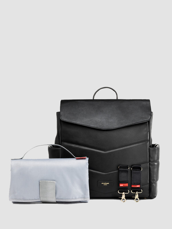 Storksak st james leather quilt black | comes with changing mat and stroller clips